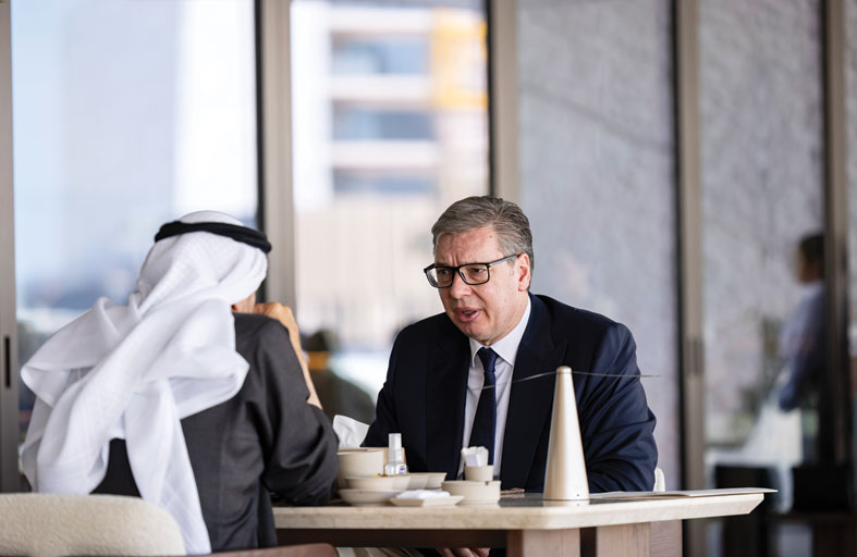 رئيس الدولة يبحث مع الرئيس الصربي مختلف جوانب التعاون في إطار الشراكة الإستراتيجية الشاملة 