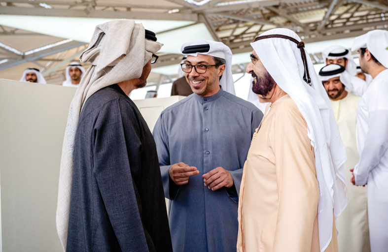 رئيس الدولة ومحمد بن راشد يستعرضان عدداً من الموضوعات التي تهم شؤون الوطن والمواطن 