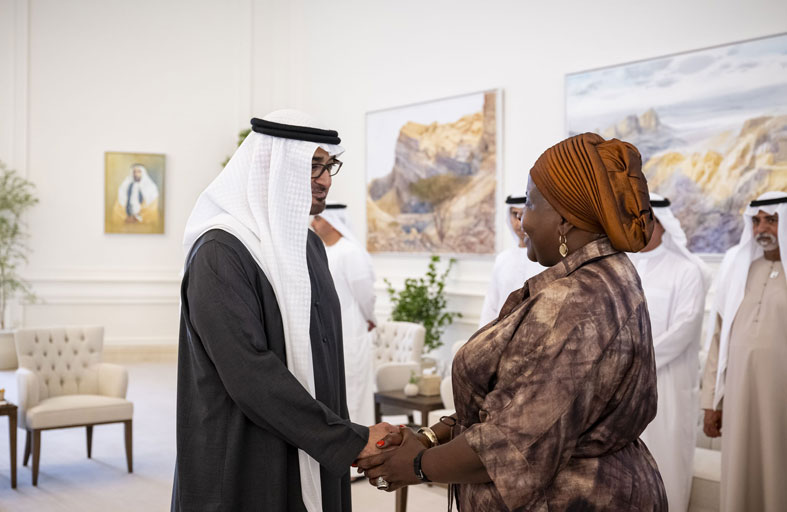رئيس الدولة: الإمارات حريصة على التعاون مع شركائها في تعزيز الصحة ومواجهة الأمراض في العالم 
