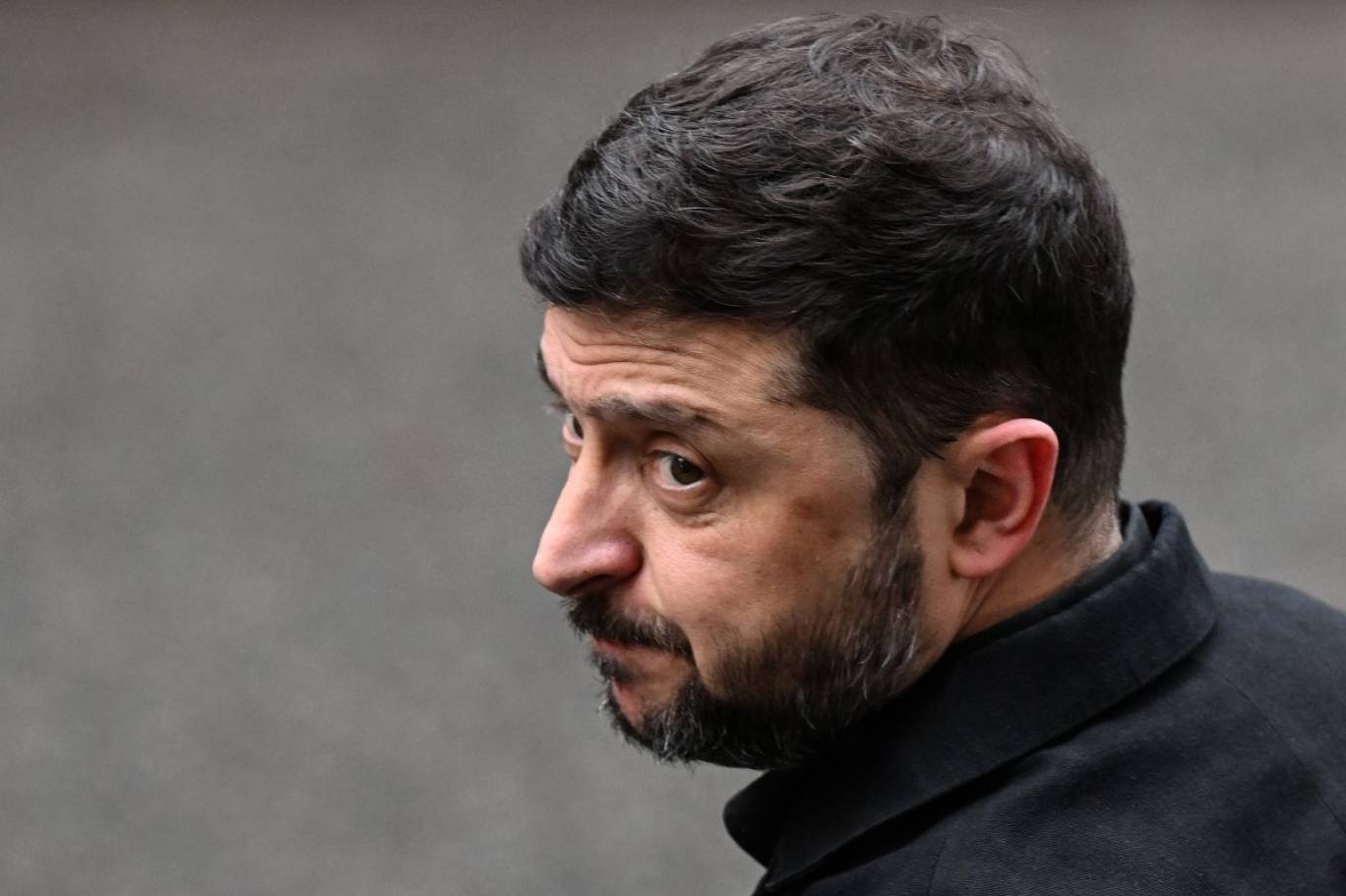 أوكرانيا تحت أقصى الضُغوط من دائِنيها 