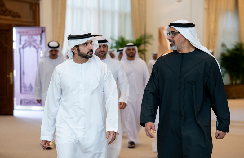 رئيس الدولة يستقبل ولي عهد دبي والنائب الأول للحاكم 