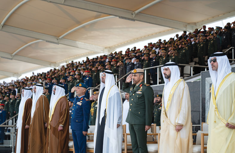 رئيس الدولة يؤكد أهمية دور الكليات العسكرية في رفد القوات المسلحة بكفاءات نوعية مؤهلة بالعلوم والمعارف 