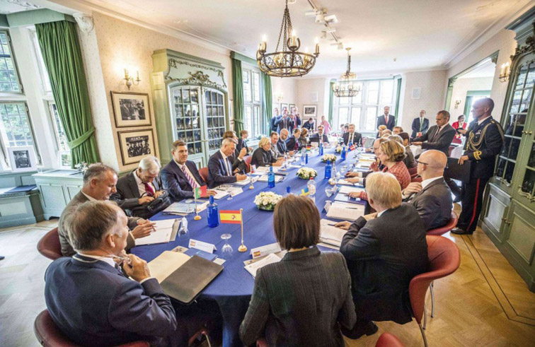  الأوروبيون يكابدون لتوفير الأموال اللازمة لتعزيز دفاعاتهم 