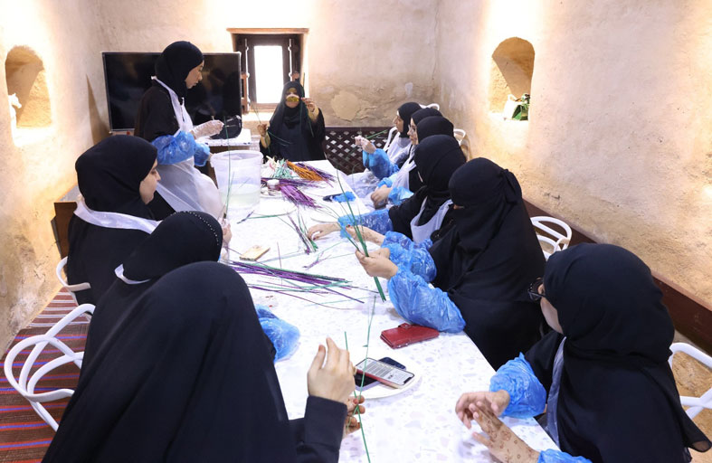 إطلاق (صيفنا فن) بمقر أكاديمية الفجيرة للفنون 