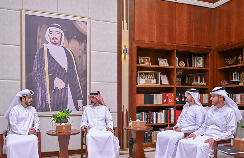 عمار النعيمي يطلع على الاستراتيجية الوطنية لمواجهة غسل الأموال وتمويل الإرهاب