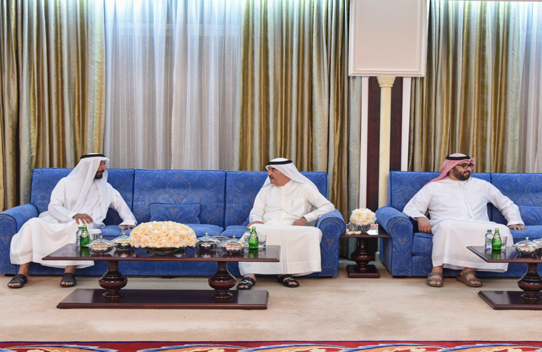 حاكم أم القيوين يستقبل المهنئين بشهر رمضان المبارك  