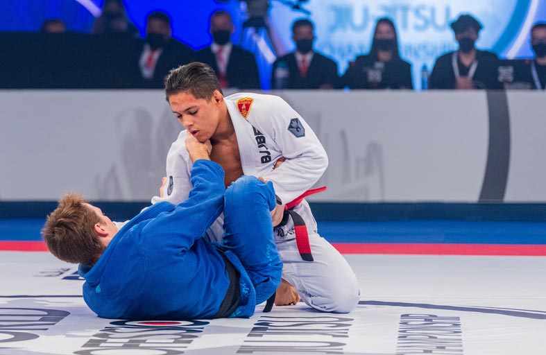 نجوم العالم يتسابقون للمشاركة في النسخة الـ 14 من بطولة أبوظبي العالمية لمحترفي الجوجيتسو