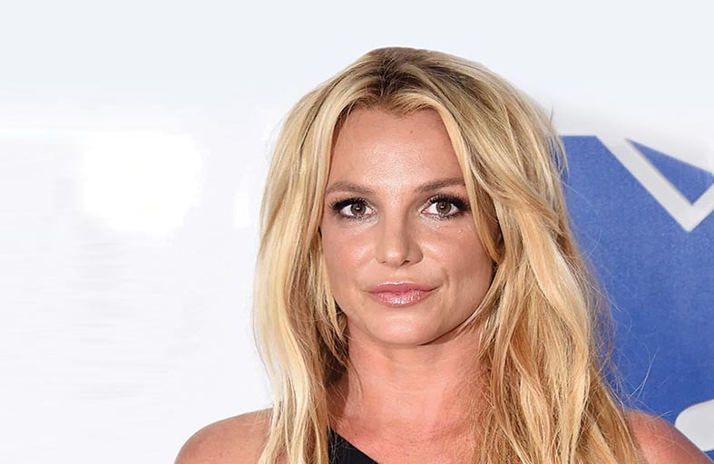 بريتني سبيرز توجه رسالة إلى معالجيها النفسيين 