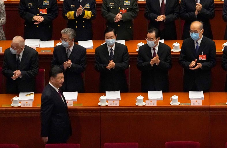 الصين: عندما تطال سهام النقد شي جين بينغ...!