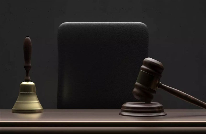 محاكمة 6 قصّر لضلوعهم في قتل مدرس 