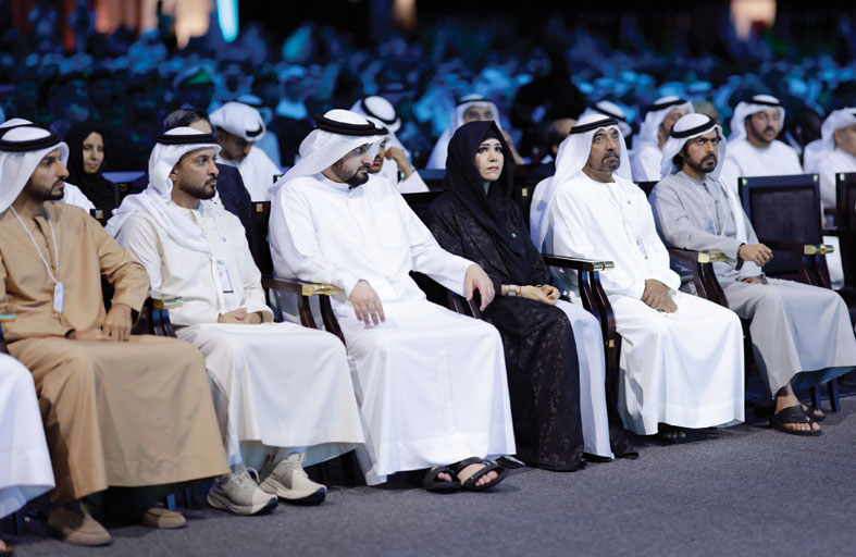 بحضور محمد بن راشد .. سيف بن زايد يكرم الفائزين بجائزة التميز الحكومي العالمي 2025