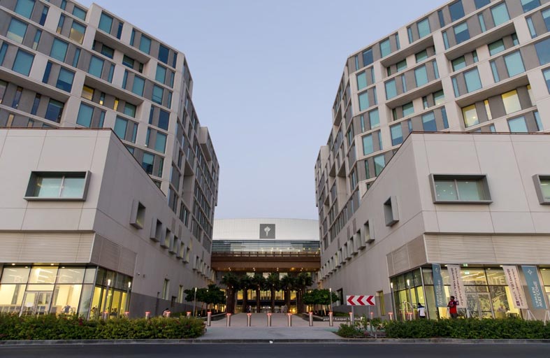 نيويورك أبوظبي: تخصيص منحة آلان هوارد لدعم نمو نشاطات الذكاء الاصطناعي