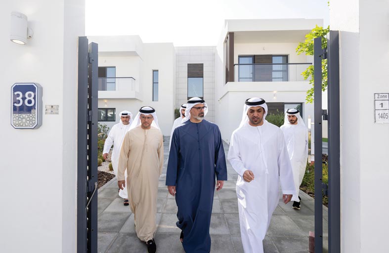 خالد بن محمد بن زايد يدشن مشروع شمال بني ياس السكني ويوجّه بتسميته حي المزن