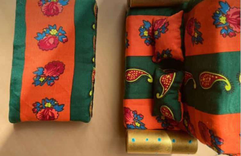 ورشة عمل لإعادة تدوير الخامات في صناعة مشغولات يدوية