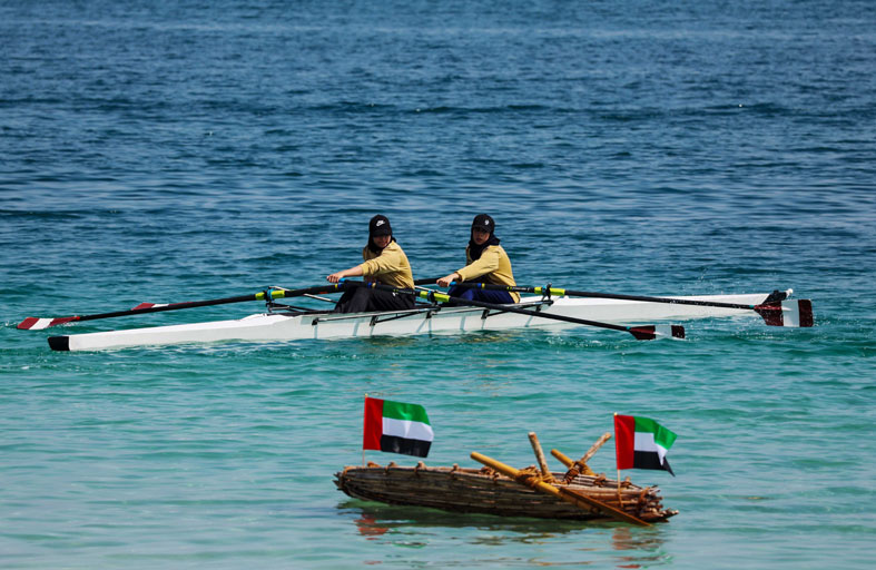 كرنفال ومسيرة بحرية احتفاءً بانعقاد قمة المناخ (كوب 28)