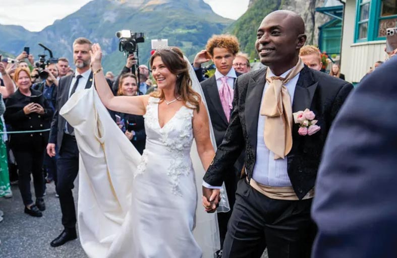 حفل زفاف أميرة النرويج من «معلمها الروحي»