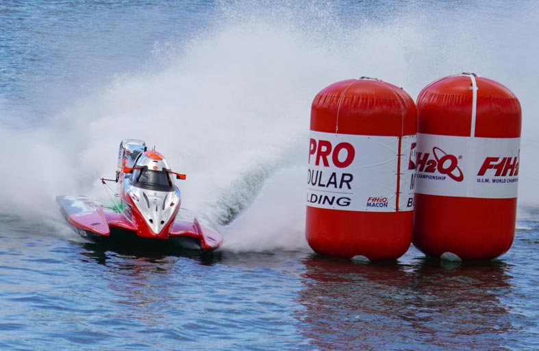 «أبوظبي للزوارق السريعة» يغادر إلى إندونيسيا استعدادا للمشاركة في الجولة الافتتاحية لبطولة العالم