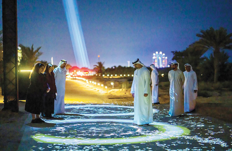 خالد بن محمد بن زايد يؤكد أهمية دعم مجتمع المواهب الفنية والإبداعية في الإمارات 