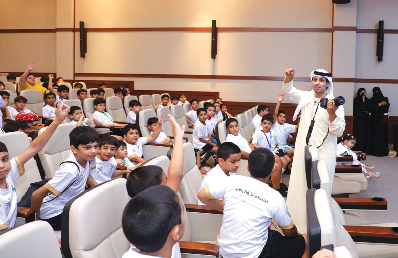 السلامة الرقمية محور توعوي في فعاليات «عطلتنا غير» بنادي دبا الحصن ضمن الأسبوع الأول