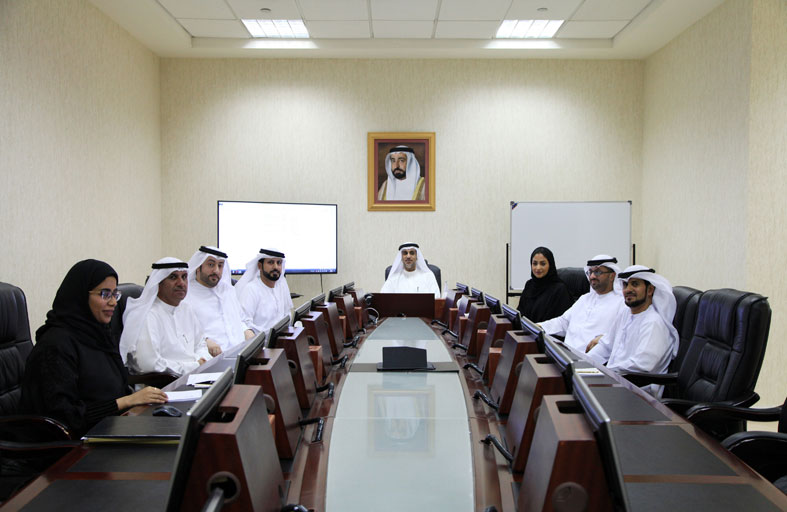 لجنة باستشاري الشارقة تؤكد أهمية تعزيز الفرص الاستثمارية