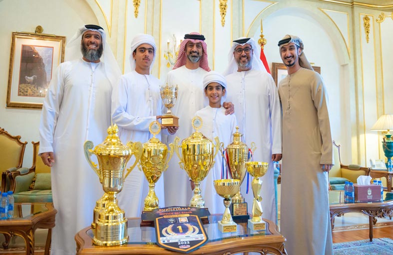 ولي عهد عجمان يستقبل بطلي الدراجات المائية سعيد و سعود محمود العوضي 