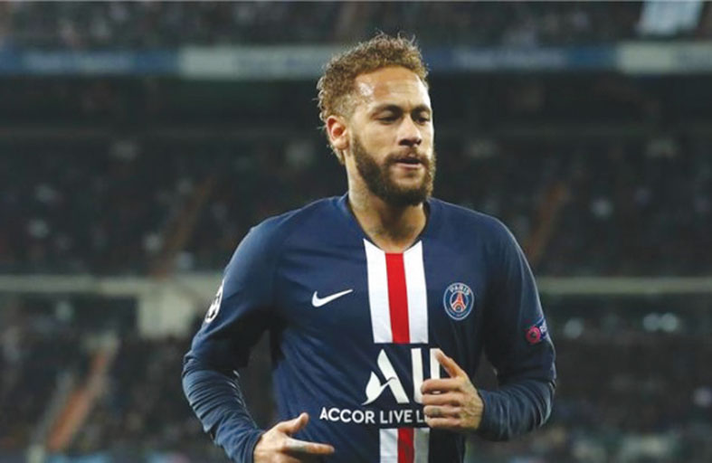 نيمار يصل إلى باريس بعد اجتيازه فترة الحجر المنزلي