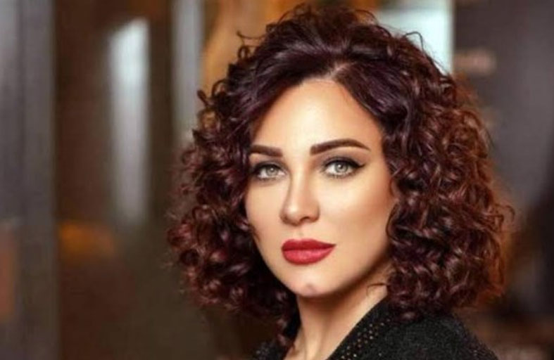 سلاف فواخرجي توجه رسالة إلى منتقديها