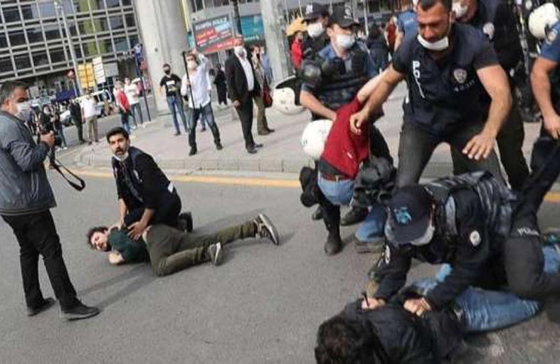 تركيا.. غضب من تستر الداخلية على ضباط متورطين في انتهاكات