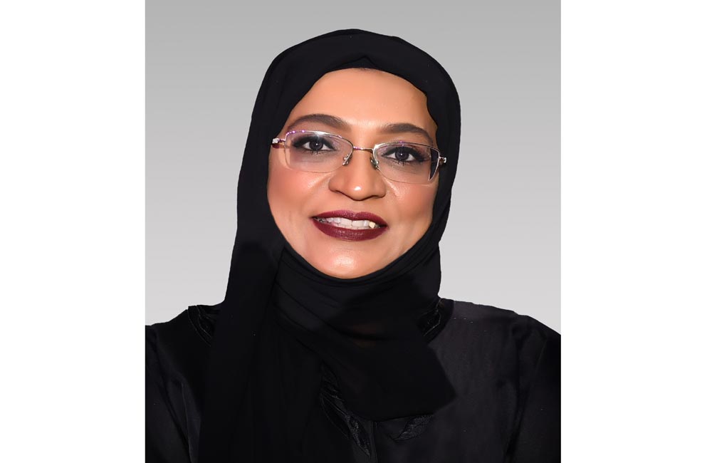 نادية مسلم: وفرت الوزارة خدمات ابتكارية ذكية استباقية لجميع متعامليها 