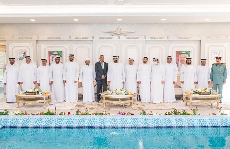 ولي عهد الفجيرة يحضر مأدبة غداء أقامها شريف العوضي