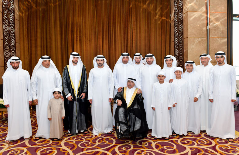 ولي عهد دبي يحضر أفراح المري والقعود
