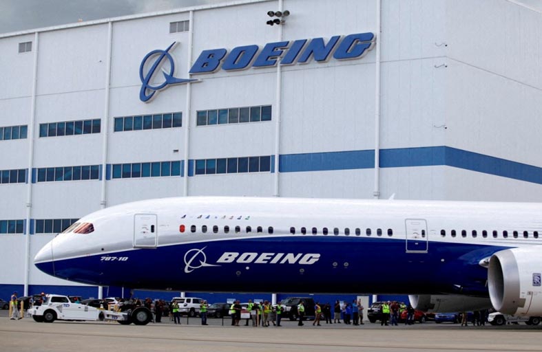 شركة صينية تعطي دفعا لشركة بوينغ بطلب شراء 50 طائرة 
