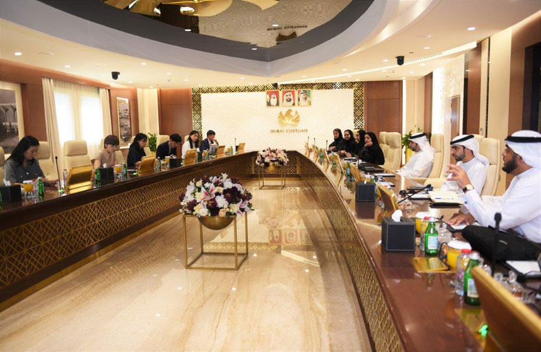 جمارك دبي تبحث مع وفد من نظيرتها الكورية الجنوبية دعم المبادلات التجارية