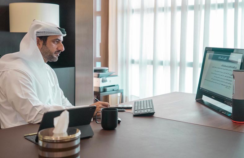 سلطان بن أحمد رئيسا للمجلس الاستشاري لكلية الاتصال بالجامعة القاسمية