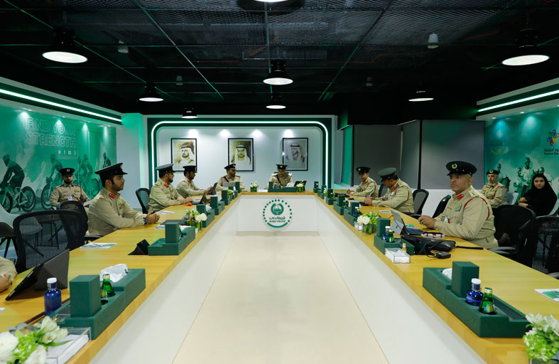 عبدالله المري يتفقد الإدارة العامة لحقوق الإنسان