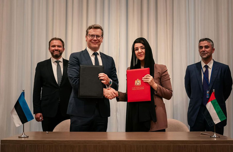 عبدالله بن زايد ووزير خارجية إستونيا يطلقان مبادرة مشتركة لدعم تعافي أوكرانيا عبر التعليم والمهارات الرقمية وريادة الأعمال