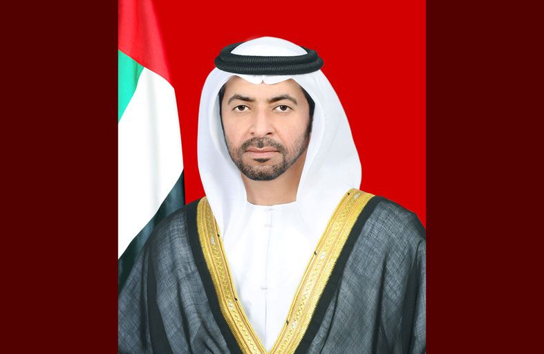 عدد من الأيتام المتفوقين دراسيا يتوجهون إلى الأراضي المقدسة لأداء مناسك العمرة