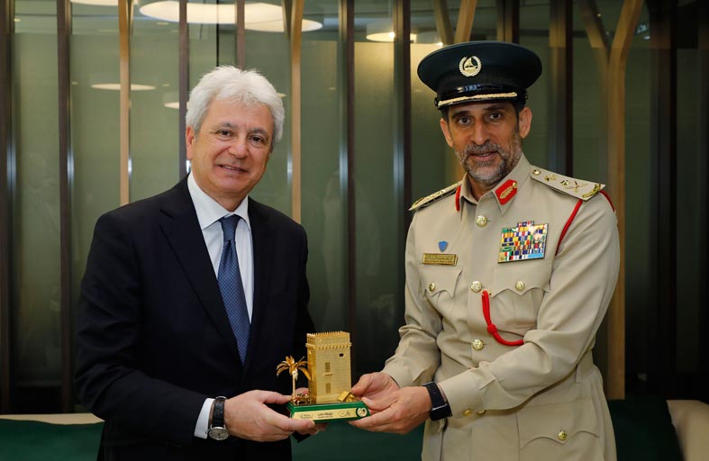 عبد الله المري يلتقي وفود دوليين على هامش القمة الشرطية العالمية