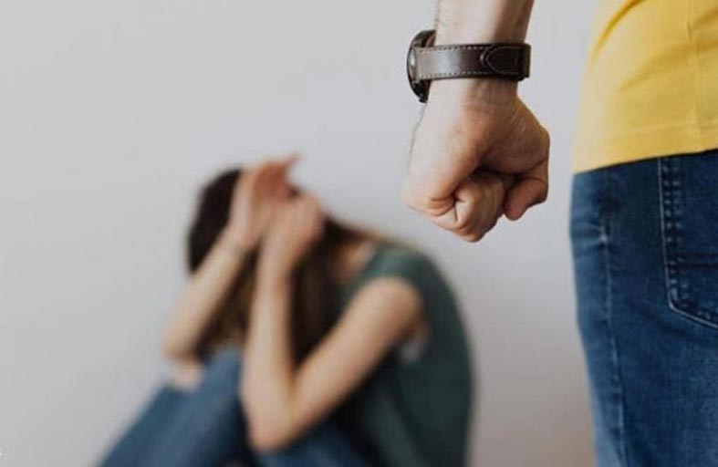 عقوبة ضرب الزوجات.. السجن 5 سنوات