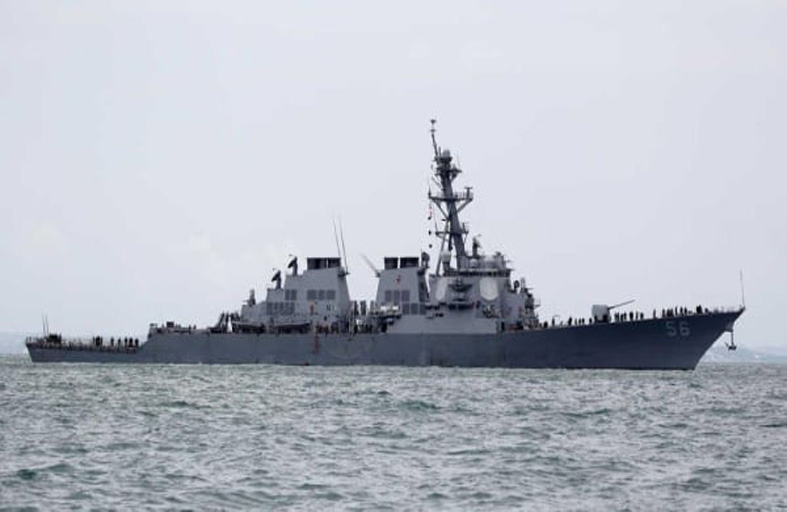 الجيش الصيني يطلق تحذيراً لسفينة حربية أميركية