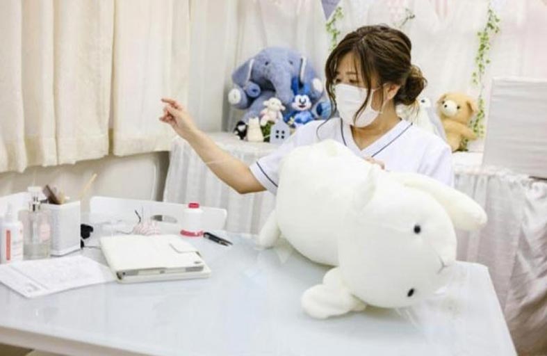 عيادة لمعالجة دمى الحيوانات المحشوة 