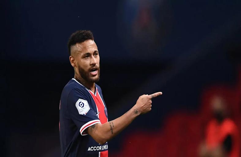 نيمار الغاضب من العنصرية يشعل وسائل التواصل الاجتماعي 