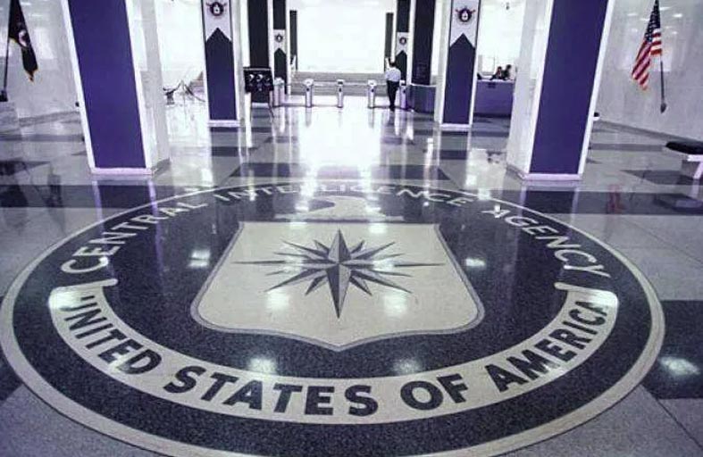 إدانة مبرمج في الاستخبارات الأمريكية بتسريب وثائق 