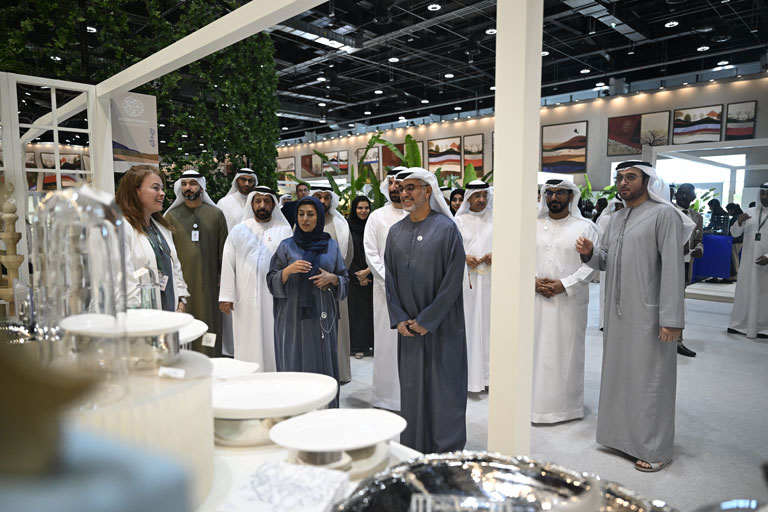 معرض عطايا الخيري يدعم حملة تراحم من أجل غزة