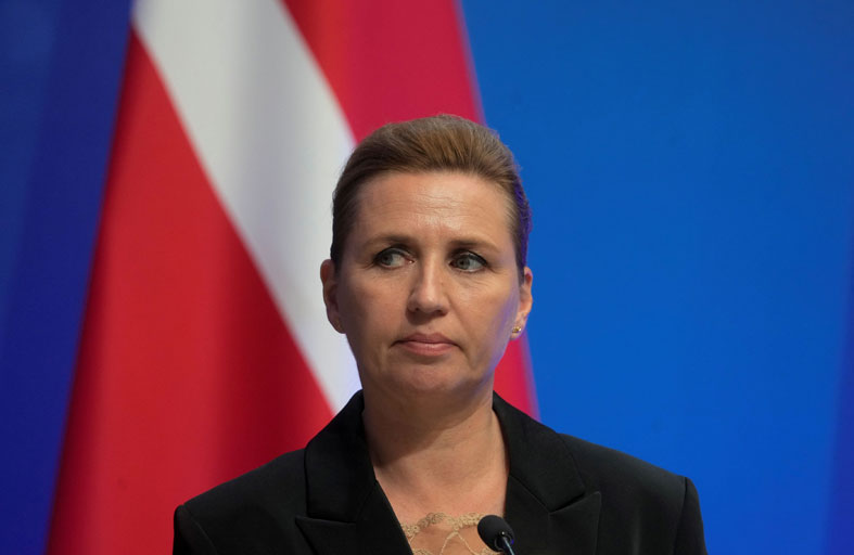 رئيسة وزراء الدنمرك: أوكرانيا تبدو ناجحة في الدفاع عن نفسها 