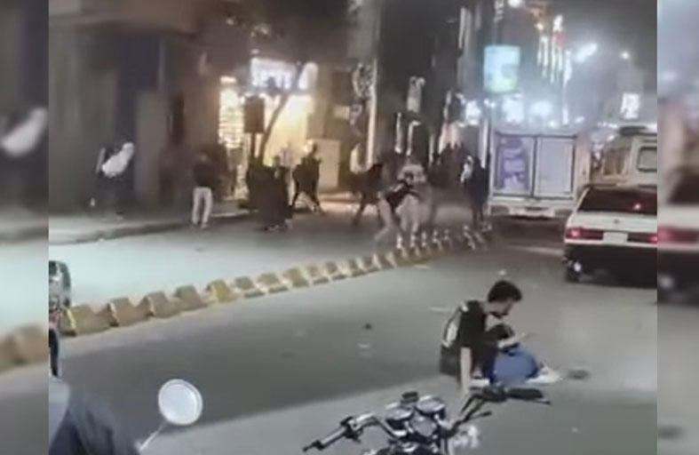 مشاجرة عائلية في الشارع