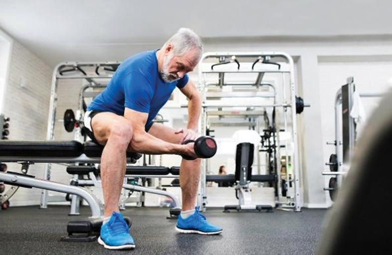 خبراء يكشفون مفتاح البقاء بصحة جيدة في السبعينيات