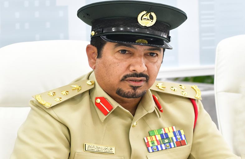 شرطة دبي تُعيد 50 ألف درهم إلى مسافر قبل صعوده الطائرة 