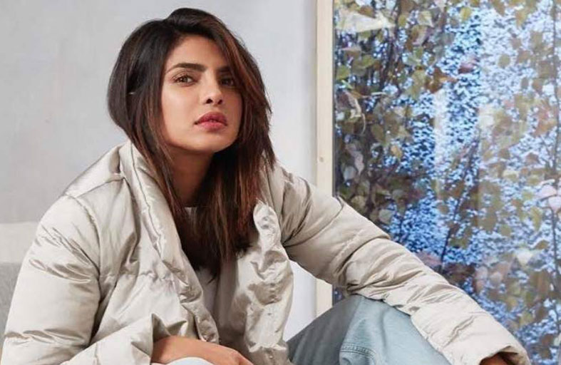 بريانكا شوبرا تروج لكتابها