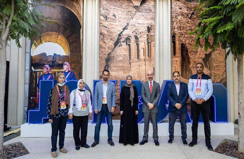 الرومي تزور جناحي الأردن وأوغندا في إكسبو 2020 دبي